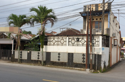 Dijual Rumah Beserta Isinya dan Hook di Purwokerto Barat - JL Veteran