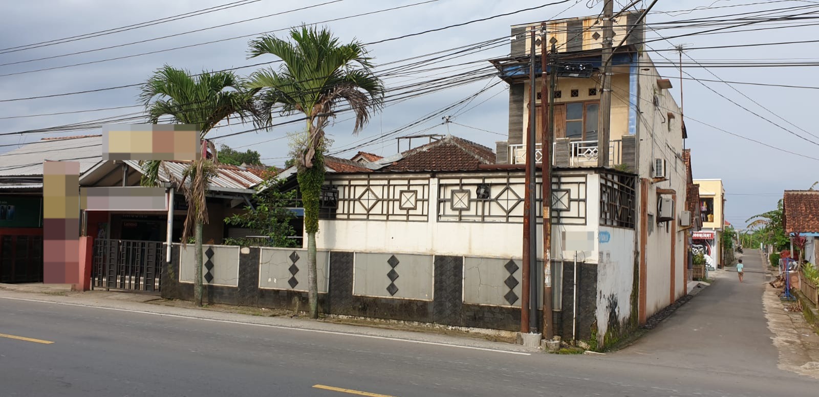 Dijual Rumah Beserta Isinya dan Hook di Purwokerto Barat - JL Veteran