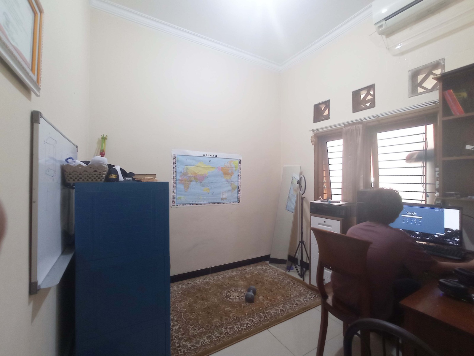 Dijual Rumah Cantik dan Mewah 2 Lantai 1/2 menit ke Alun Alun Purwokerto