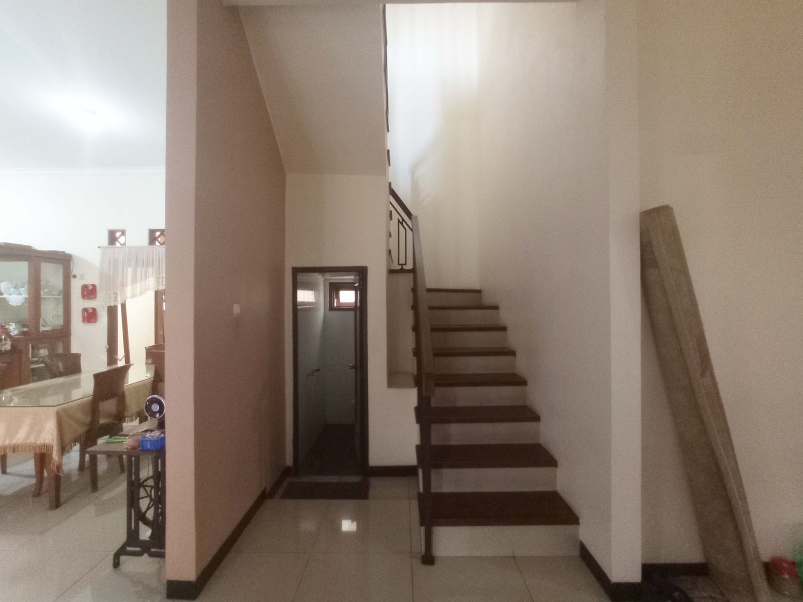 Dijual Rumah Cantik dan Mewah 2 Lantai 1/2 menit ke Alun Alun Purwokerto