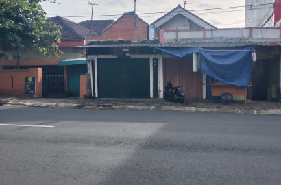 Rumah Pinggir Jalan Strategis Dapat 2 Muka   Dekat Kampus Unsoed