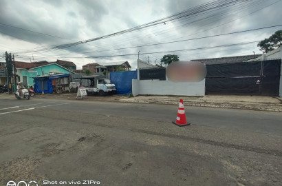 Disewakan Rumah Pinggir Jalan Raya 7 Menit Ke Alun-alun Purwokerto