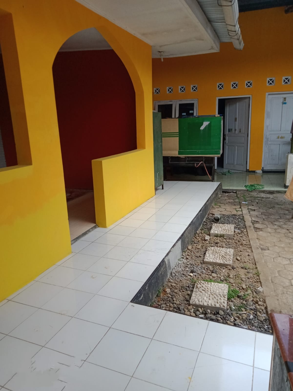 Rumah 2 Lantai Dekat Jalan Raya Propinsi Purwokerto