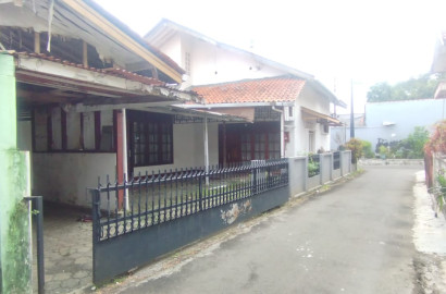 DIJUAL RUMAH 18 UBIN TENGAH KOTA HOOK NON PERUM 3 MENIT ASTON HOTEL