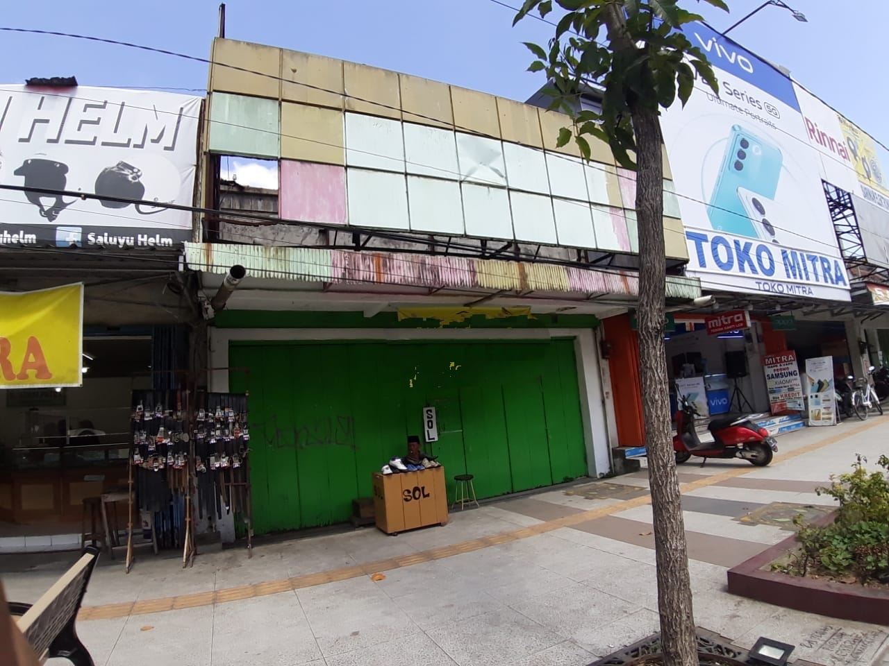 Dijual Toko + Rumah Luas 51 Ubin, 0 KM Pasar Tumenggungan Kebumen