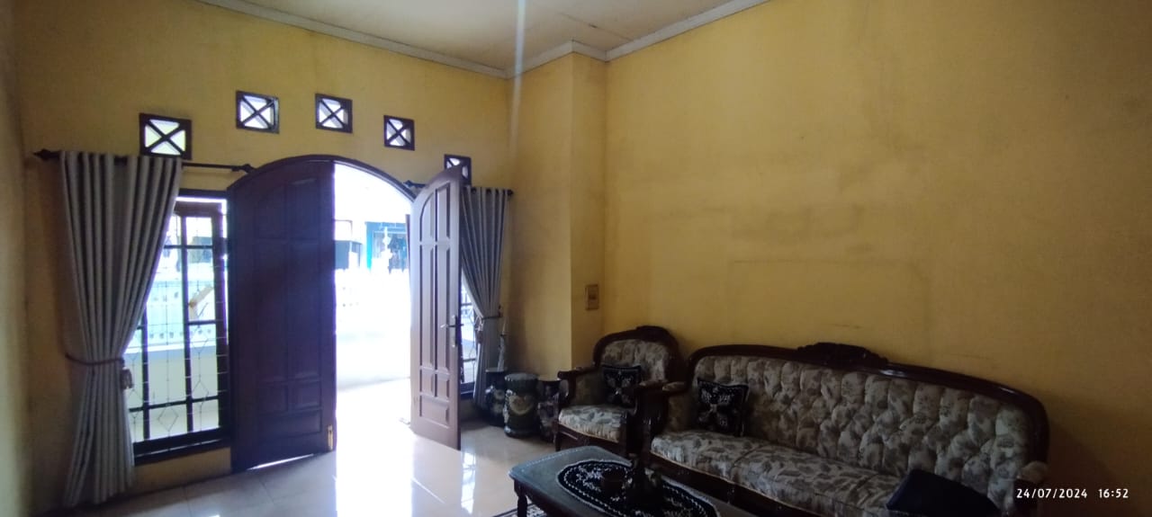 RUMAH DIJUAL BONUS KIOS, 4 MENIT PASAR WAGE PURWOKERTO