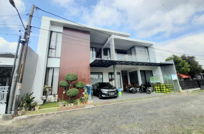 Rumah Mewah Full Furniture Area Selatan Purwokerto