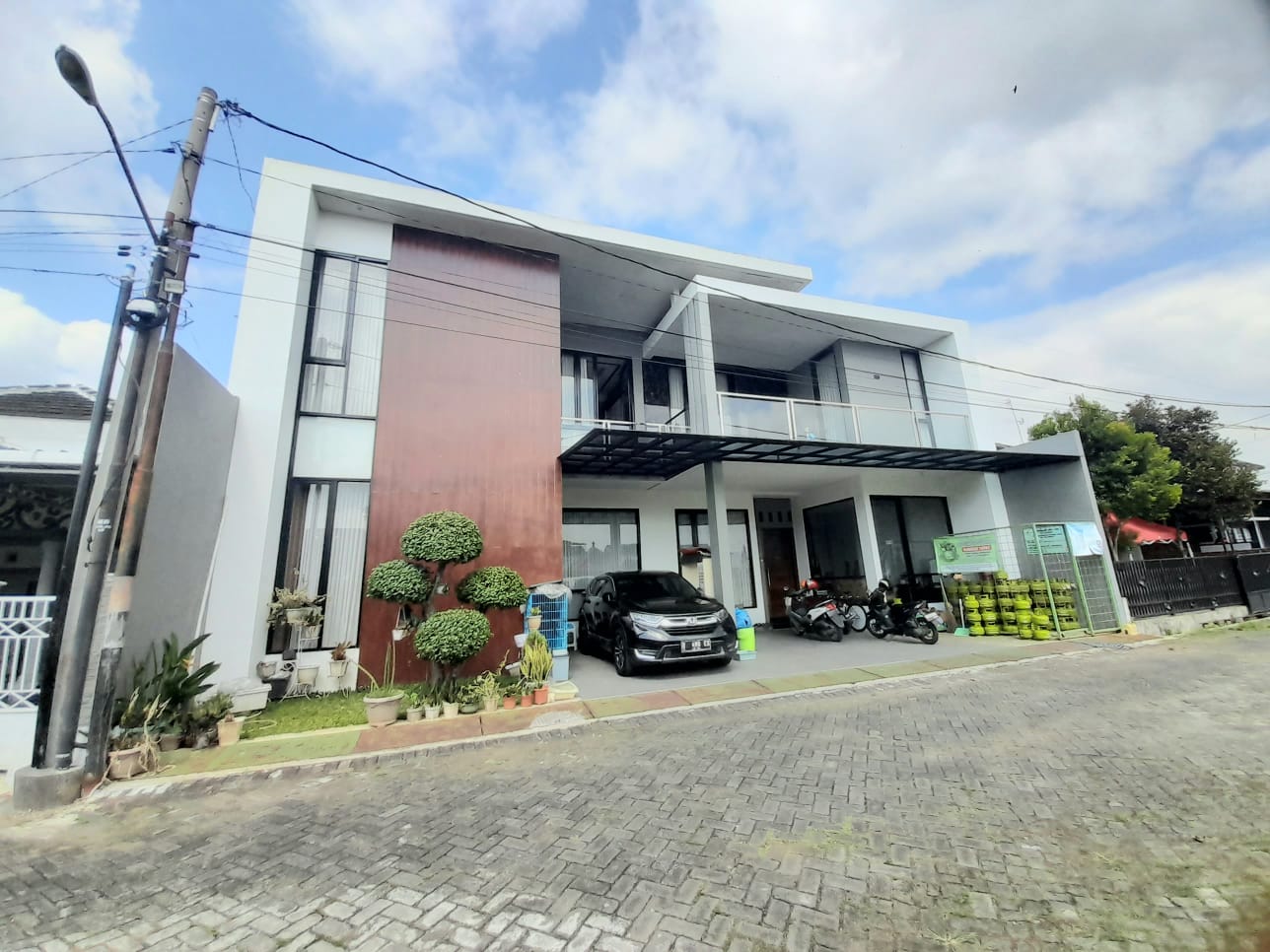 Rumah Mewah Full Furniture Area Selatan Purwokerto