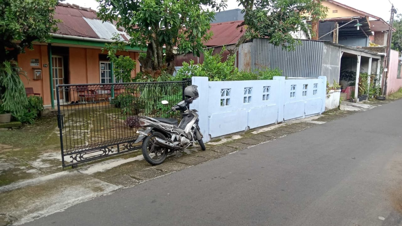 Dijual Rumah Jawa, Tengah Kota Zona Sekolah Negeri Purwokerto