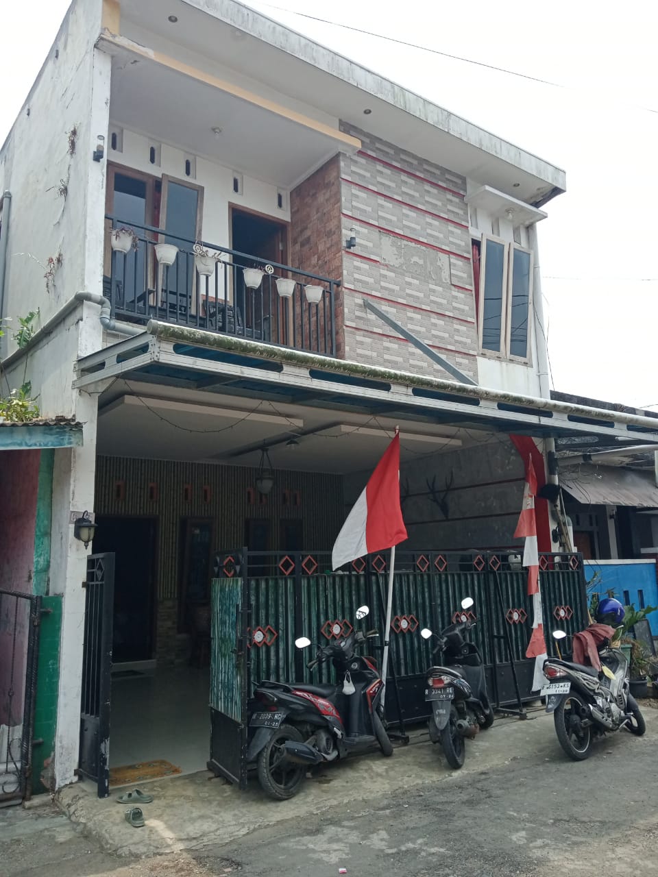 Dijual Rumah Minimalis 2 lantai Siap Huni - Butuh Segera Terjual!