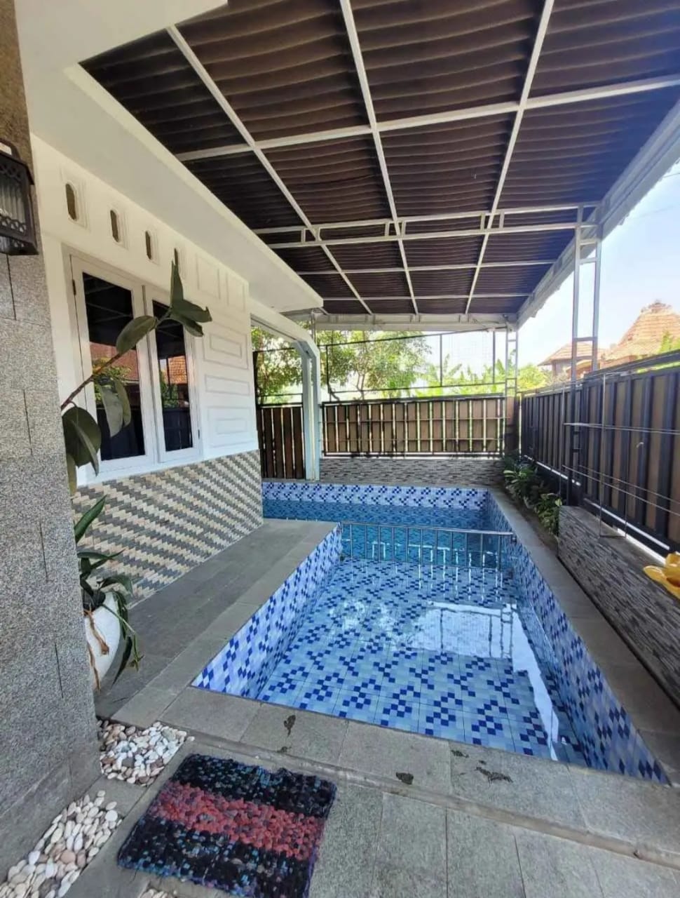 Rumah Cantik Ada Kolam Renang Area Utara Purwokerto