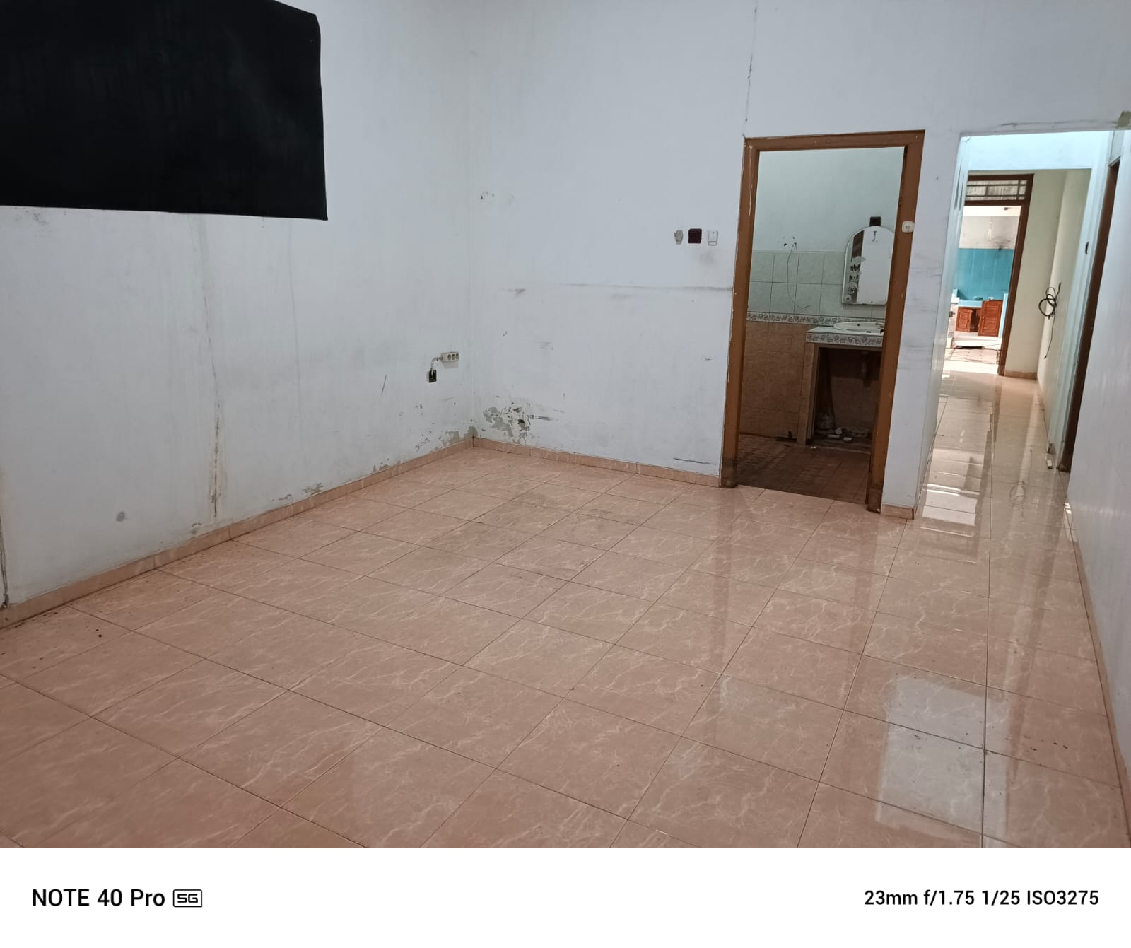Disewakan Rumah Cocok untuk Caffe dan kantor  2 Menit ke Alun2 Purwokerto