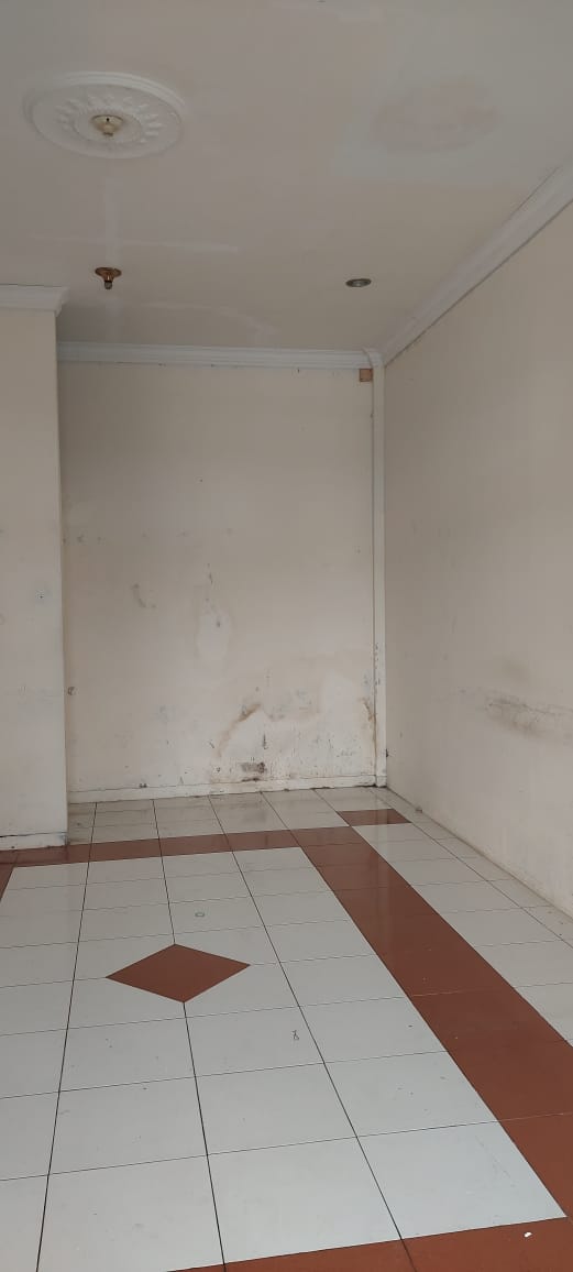 Dijual Toko Ditengah Kota,  1/2 Menit ke BRI Cabang Purwokerto