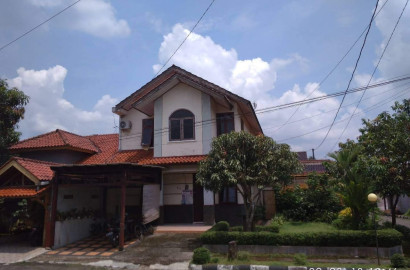 Dijual Rumah Cantik Hook 2 Lantai, 1,5 Menit Fakultas Kesehatan UMP