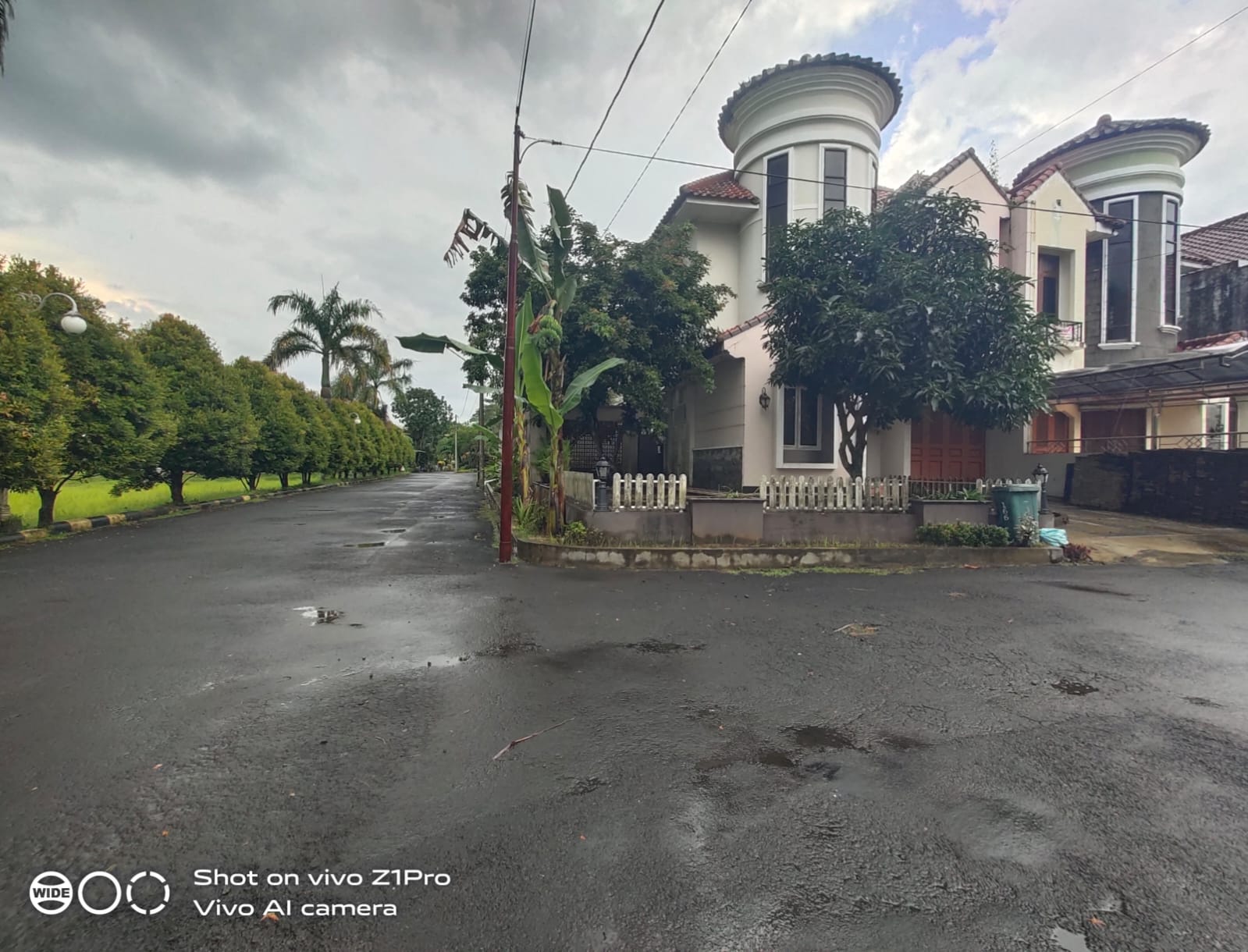 Rumah 2 Lantai Arsitektur Klasik Kawasan Elite Di Area Utara Purwokerto