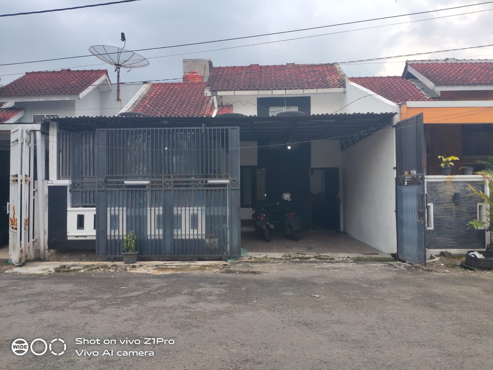 Rumah 1,5 Lantai Komplek Nyaman Lokasi 5 Menit Ke Kampus UMP