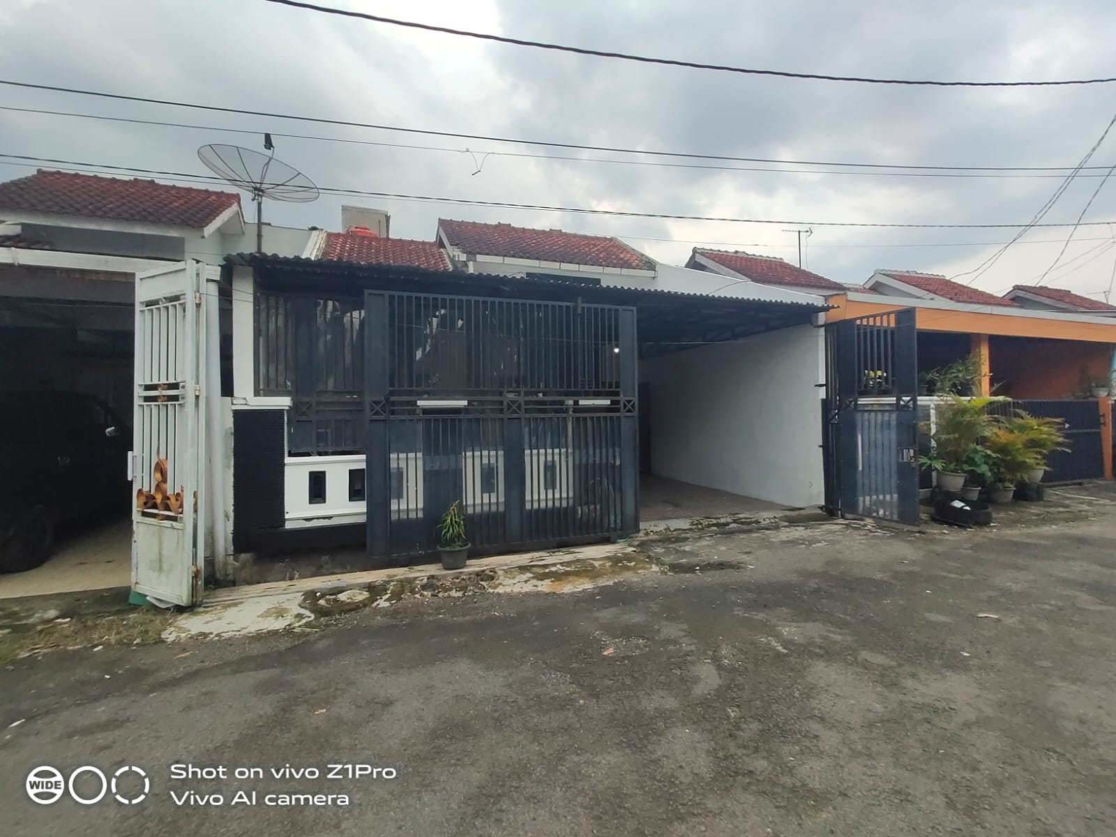 Rumah 1,5 Lantai Komplek Nyaman Lokasi 5 Menit Ke Kampus UMP