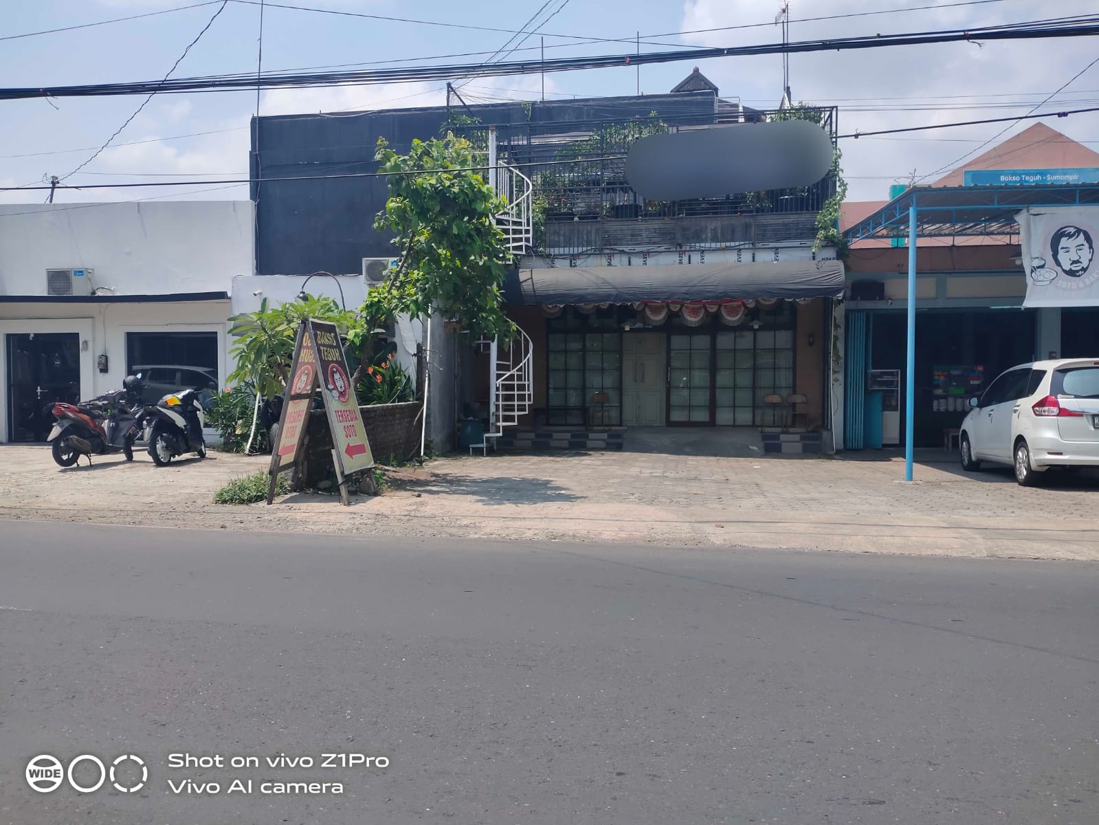 Gedung Ruko 2,5 Lantai Dekat UNSUD Harga Menarik Dibawah Pasaran