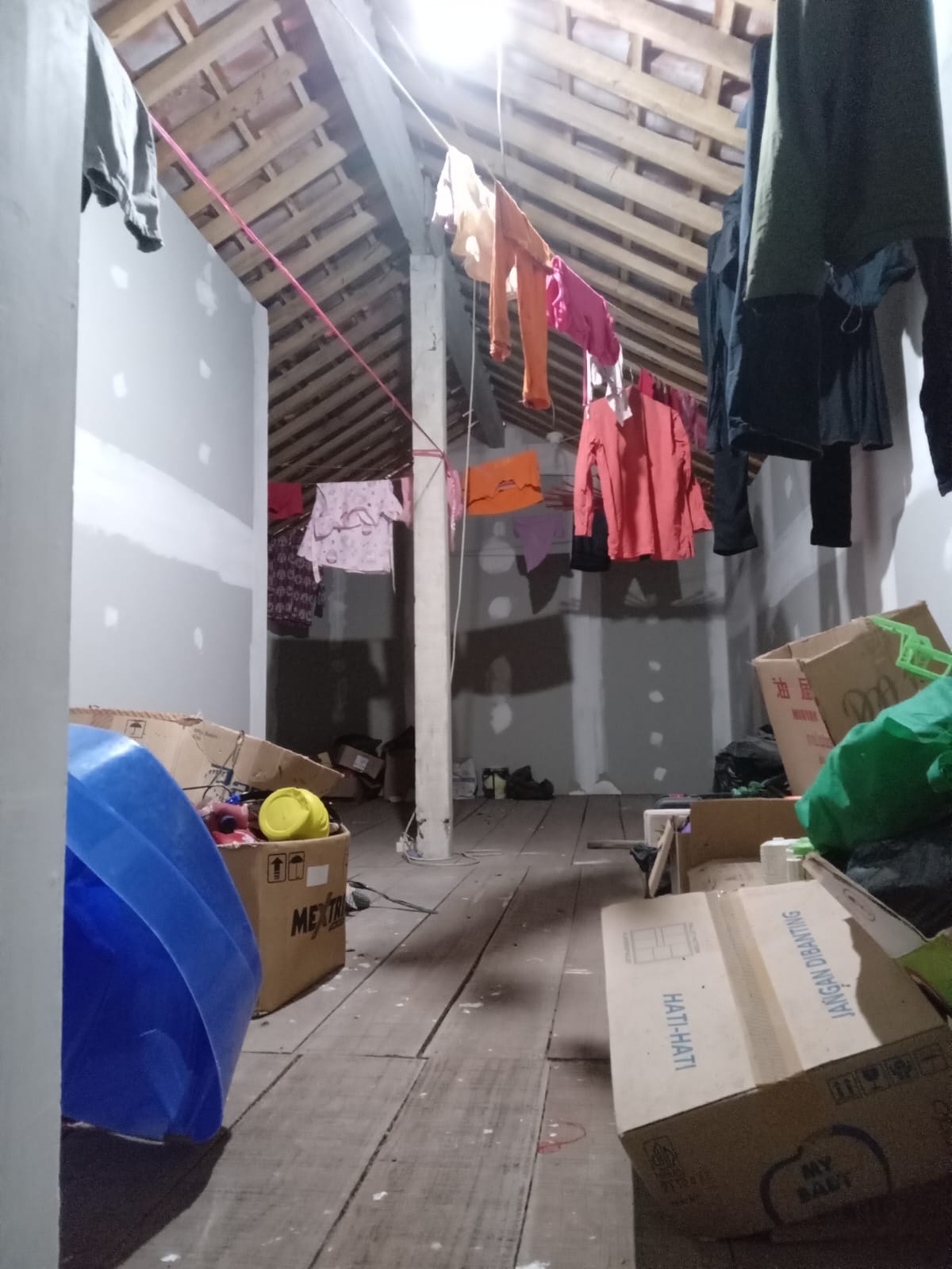 Di Jual Rumah Bagus,  Bangunan Masih Baru Di Pasir Kulon