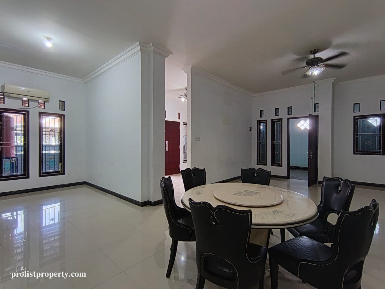 Dijual Rumah Bagus Nan Elegan Siap Huni Di Perumahan Puri Hijau Purwokerto