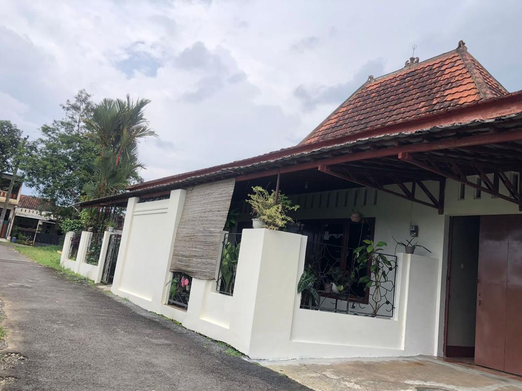 Dijual Joglo - Rumah Khas Jawa Berhawa Sejuk Di Desa Karanggintung Purwokerto