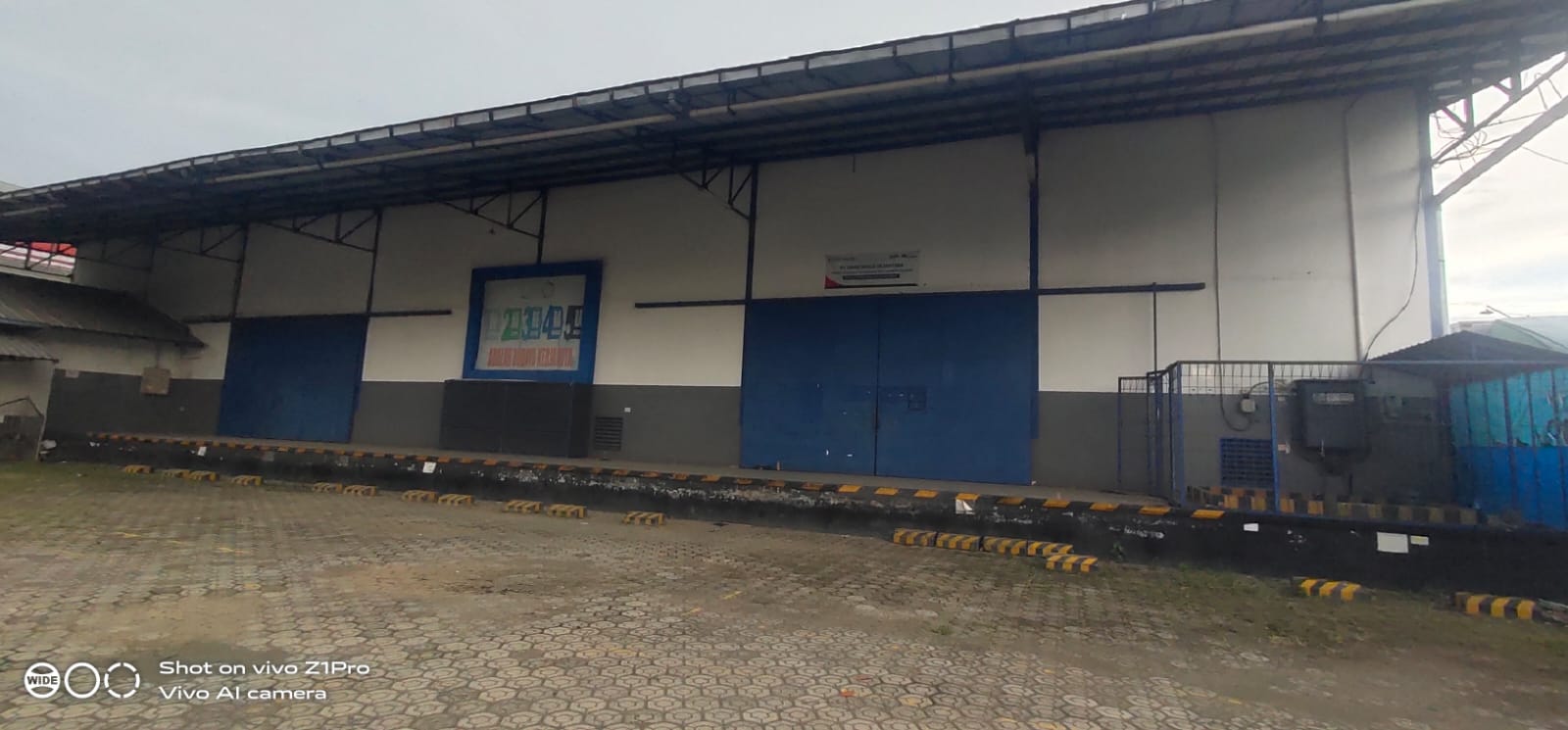Disewakan Gudang Lokasi Strategis Pinggir  Jalan Raya Propinsi