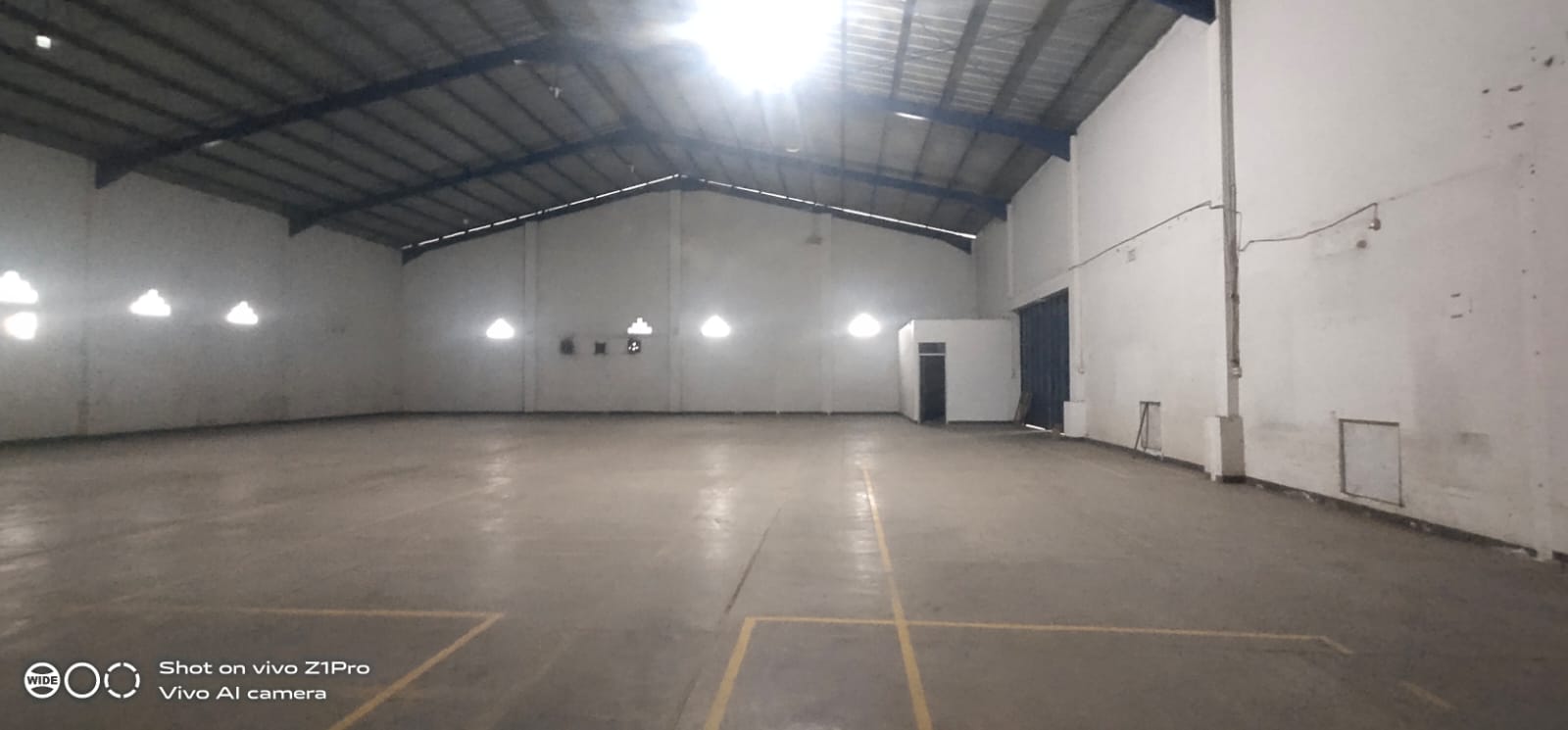 Disewakan Gudang Lokasi Strategis Pinggir  Jalan Raya Propinsi