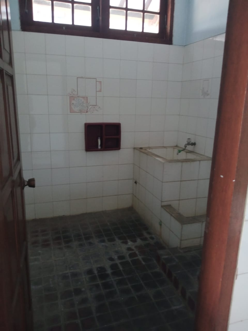 Dijual Toko Dan Rumah Strategis Cocok Untuk Retail Dan Kosan
