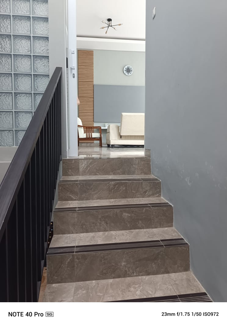 Dijual Rumah Mewah Semi Furnished 2 Lantai Tengah Kota Purwokerto