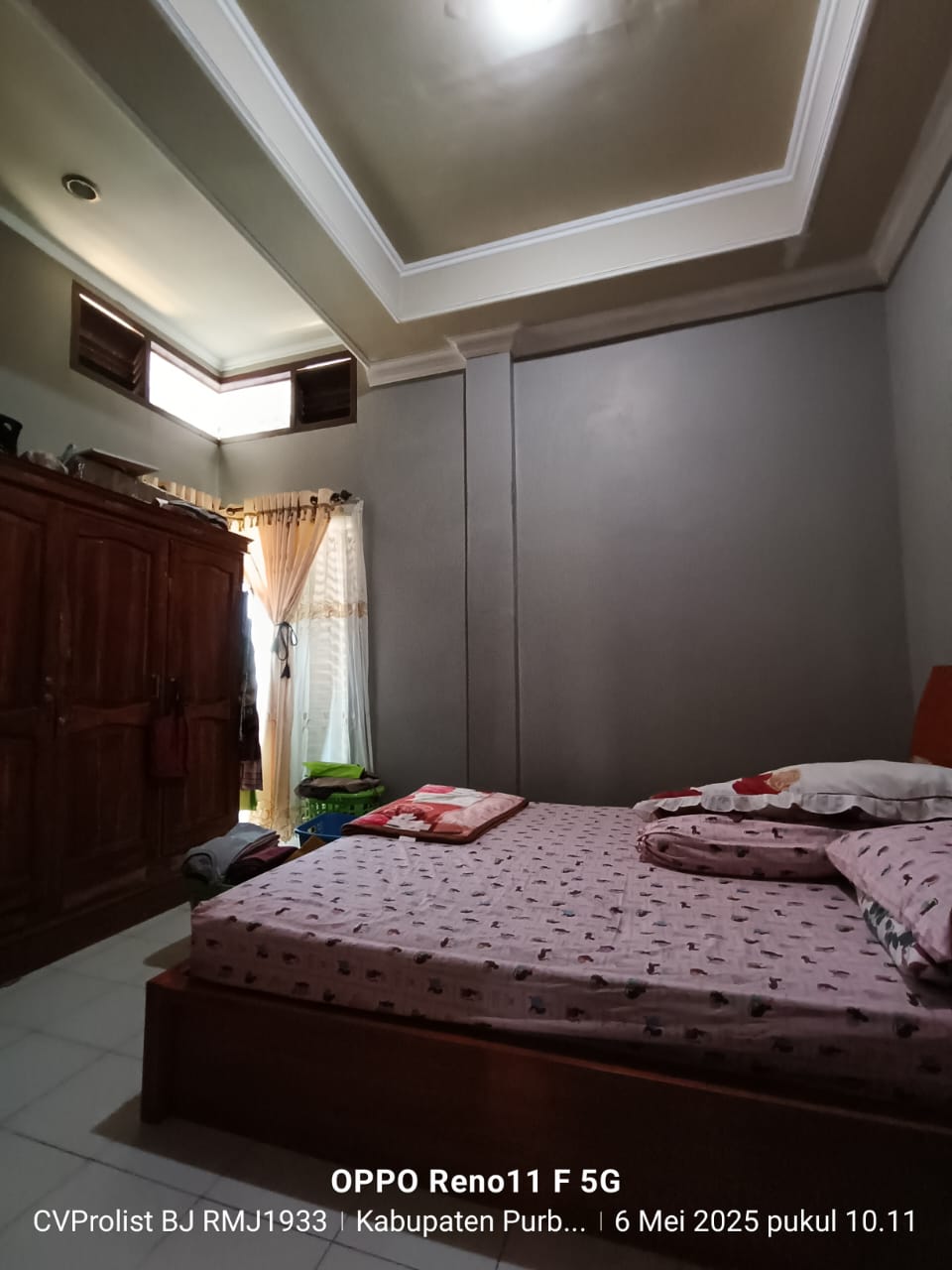 Dijual Rumah Bagus Ada Taman dan Kolam Ikan Koi