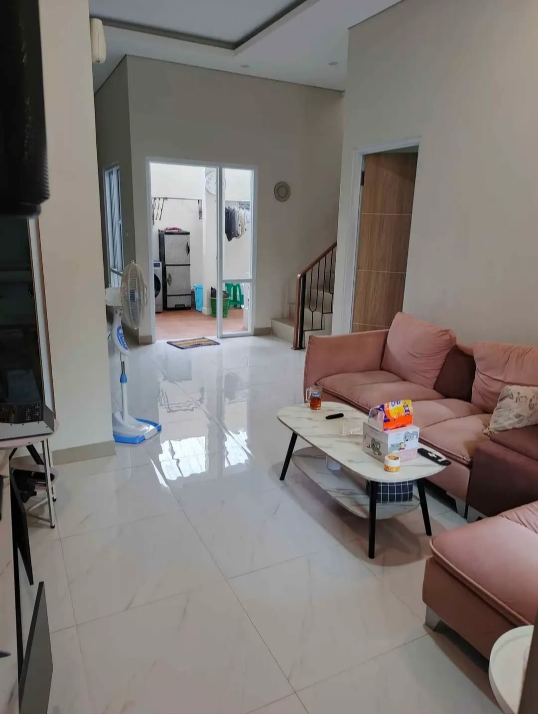 Rumah Cantik Minimalis 2 Lantai Area Utara Purwokerto