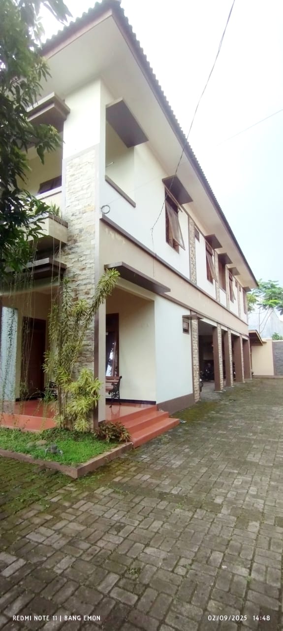DIJUAL RUMAH KOS 2 LANTAI, 550 METER RSUD MARGONO SOEKARJO