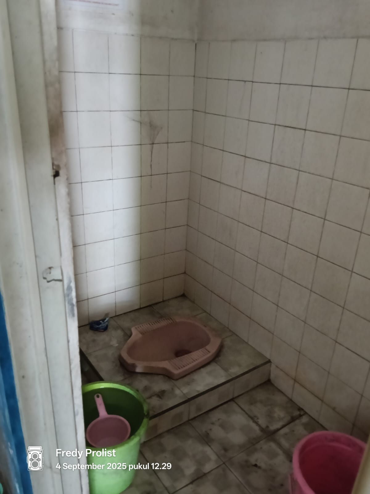 Disewakan Bangunan Toko Cocok Untuk Usaha Bengkel Atau Pertukangan - Gerilya