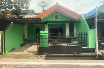 Rumah 1,5 Lantai Murah Dekat Hanya 1 Menit Taman Kota Purwokerto